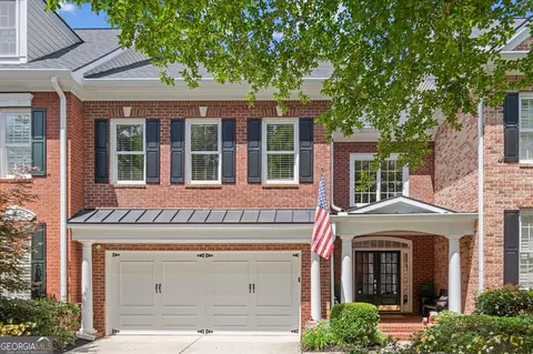 4905 Village Green Dr, Roswell, GA 30075