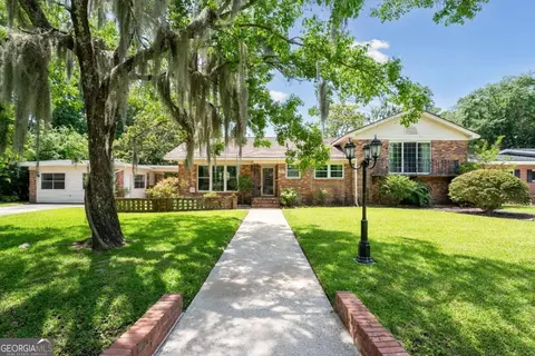 1525 Whitney Rd, Savannah, GA 31406