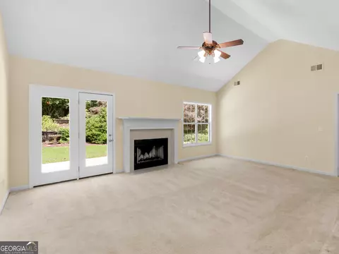Living - 264 Keller Dr, Mcdonough, GA 30252 photo 2 of 4