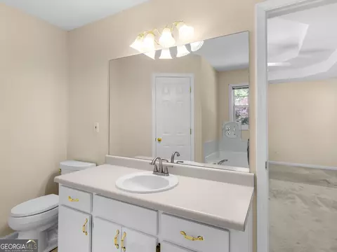 Bath - 264 Keller Dr, Mcdonough, GA 30252 photo 2 of 5