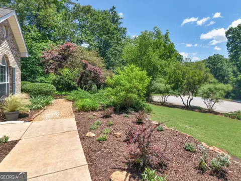 Exterior - 264 Keller Dr, Mcdonough, GA 30252 photo 3 of 10