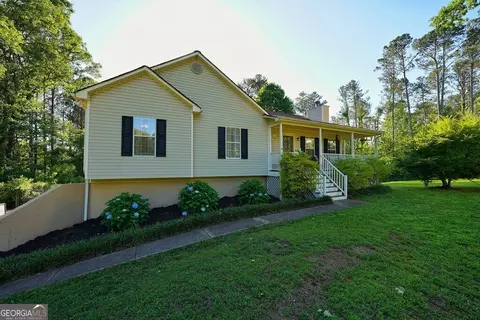 222 Hawkins Farm Cir, Ball Ground, GA 30107