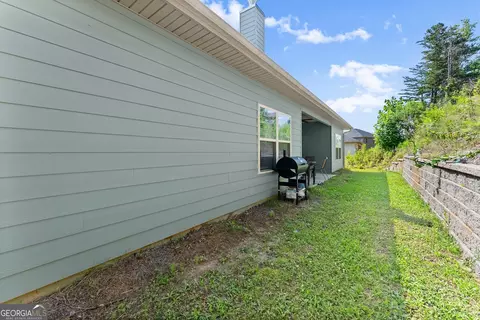 Exterior - 2289 Remington Dr, Commerce, GA 30529 photo 4 of 6