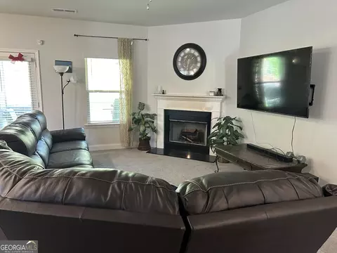 Living - 2289 Remington Dr, Commerce, GA 30529 photo 1 of 2