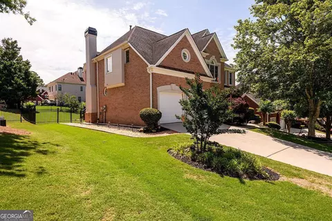 2484 Mossy Branch Dr, Snellville, GA 30078