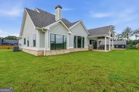 Exterior - 155 Hawthorne Ln, Forsyth, GA 31029 photo 6 of 10