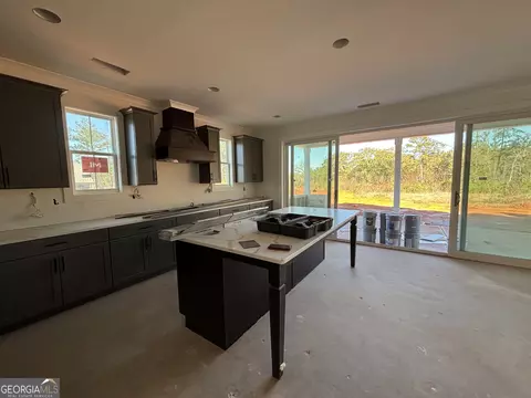 Kitchen - 155 Hawthorne Ln, Forsyth, GA 31029 photo 2 of 3