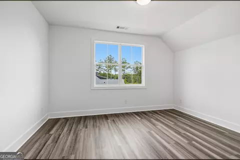 Bedroom - 155 Hawthorne Ln, Forsyth, GA 31029 photo 7 of 9
