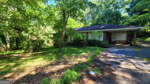 1417 Lake Cir, Mableton, GA 30126
