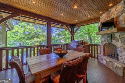 Exterior - 4334 Murray Cove Rd, Tiger, GA 30576 photo 4 of 20