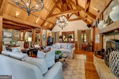 Living - 4334 Murray Cove Rd, Tiger, GA 30576 photo 3 of 6