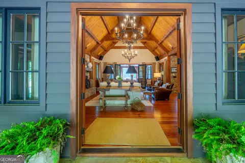 Entry Way - 4334 Murray Cove Rd, Tiger, GA 30576 photo 1 of 3