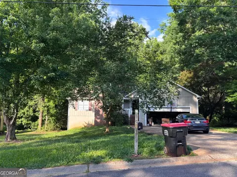 3230 Plymouth Rock Dr, Douglasville, GA 30135