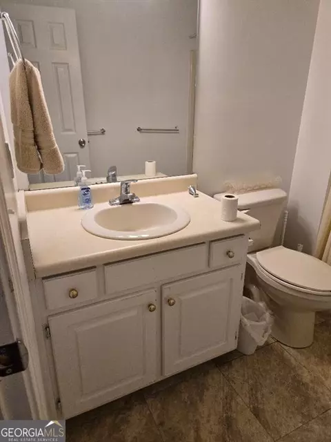 Bath - 100 Riverside, Valley, AL 36854 photo 1 of 3