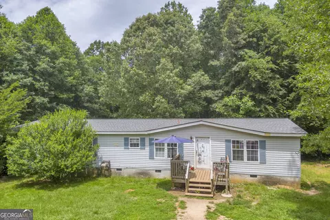 3085 Pea Ridge Rd, Cornelia, GA 30531