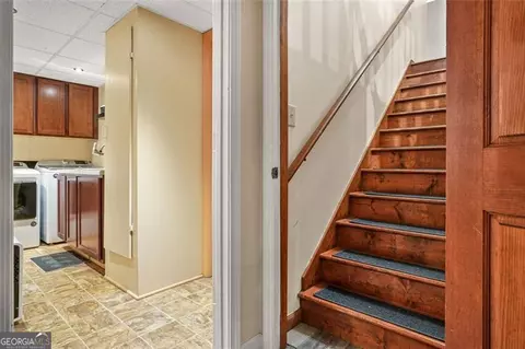 Entry Way - 5837 Fox Run, Rex, GA 30273 photo 2 of 5
