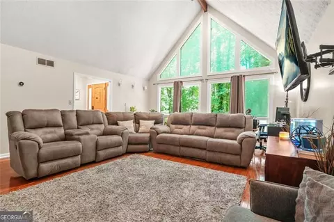Living - 5837 Fox Run, Rex, GA 30273 photo 1 of 1