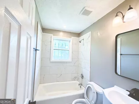 Bath - 1502 12th St, Augusta, GA 30901 photo 1 of 1