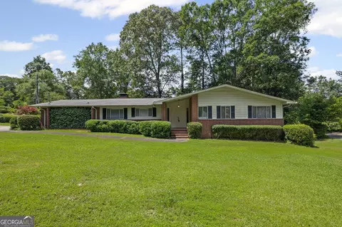24 Brookside Dr, Newnan, GA 30263