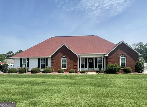 205 Ellicott Dr, Warner Robins, GA 31088