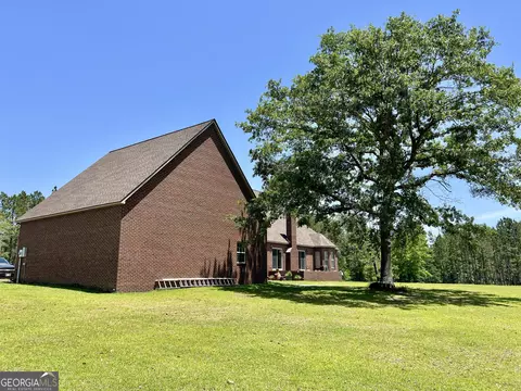 Exterior - 363 Cedar Rd, Uvalda, GA 30412 photo 7 of 15