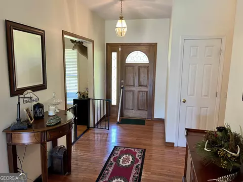 Entry Way - 363 Cedar Rd, Uvalda, GA 30412 photo 3 of 4