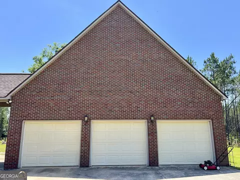 Exterior - 363 Cedar Rd, Uvalda, GA 30412 photo 6 of 15