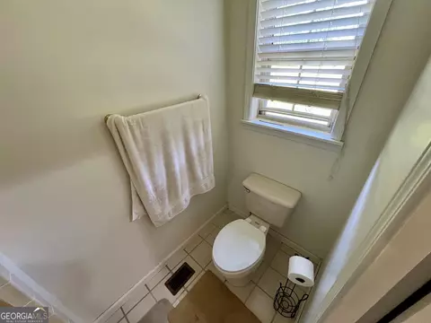 Bath - 363 Cedar Rd, Uvalda, GA 30412 photo 8 of 8