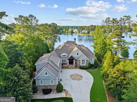 1461 N Shore Dr, Greensboro, GA 30642