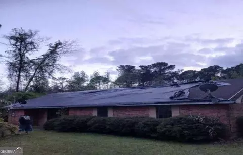 94 Roscoe Lee Cir, Wetumpka, AL 36092