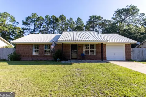 128 Deann Dr, Hinesville, GA 31313
