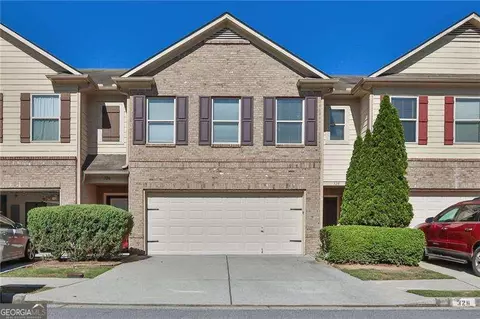 328 Oaktown Ct, Lawrenceville, GA 30044