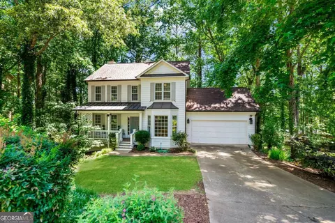 404 Summerchase Way, Woodstock, GA 30189