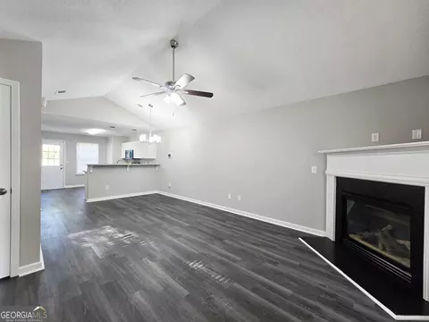 Living - 3075 Lakeside Cir, Covington, GA 30016 photo 1 of 1