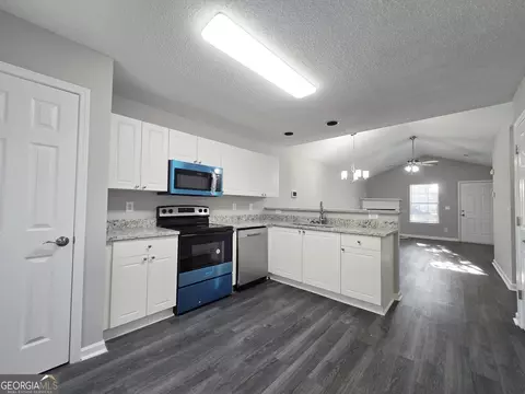 Kitchen - 3075 Lakeside Cir, Covington, GA 30016 photo 1 of 4