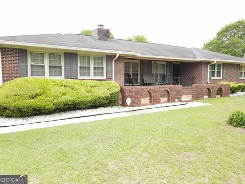 7054 Bethel Church Rd, Lizella, GA 31052