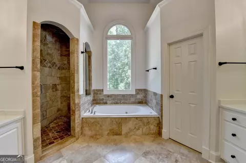 Bath - 7920 Tintern Trce #298, Duluth, GA 30097 photo 9 of 15