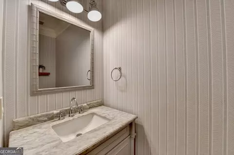 Bath - 7920 Tintern Trce #298, Duluth, GA 30097 photo 1 of 15