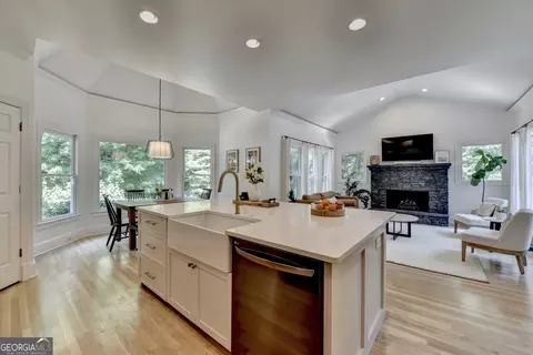 Kitchen - 7920 Tintern Trce #298, Duluth, GA 30097 photo 6 of 21