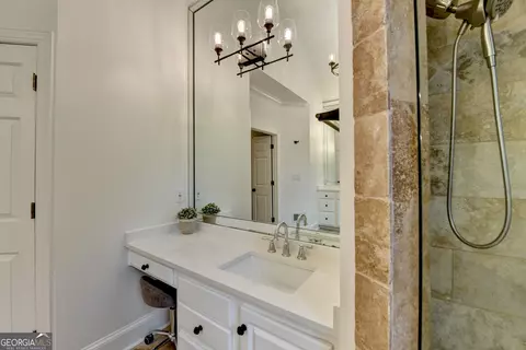 Bath - 7920 Tintern Trce #298, Duluth, GA 30097 photo 11 of 15