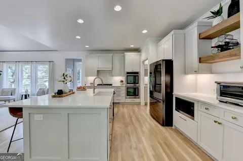 Kitchen - 7920 Tintern Trce #298, Duluth, GA 30097 photo 7 of 21
