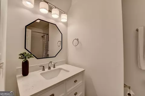 Bath - 7920 Tintern Trce #298, Duluth, GA 30097 photo 2 of 15