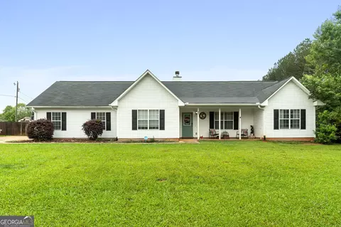 1195 New Hope Rd, Locust Grove, GA 30248