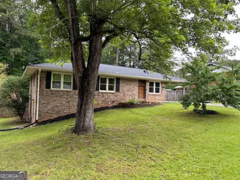 2575 Dobbs Dr NW, Kennesaw, GA 30152