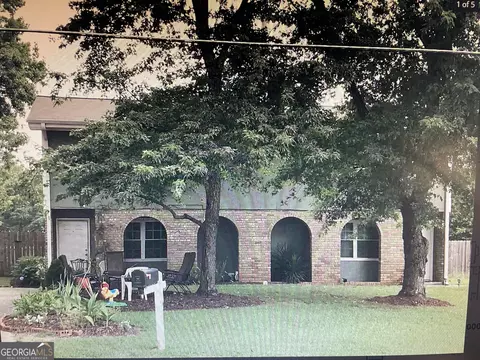 1106 Green Valley Dr NW, Conyers, GA 30012