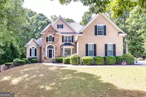235 Ashley Forest Dr, Fayetteville, GA 30214