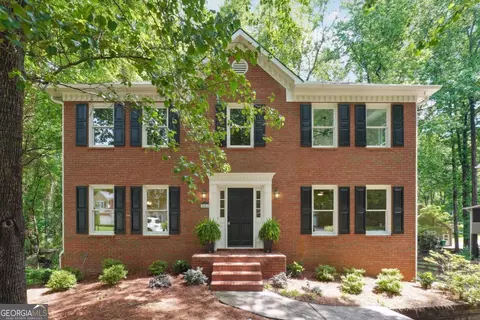 2863 Landing Dr, Marietta, GA 30066