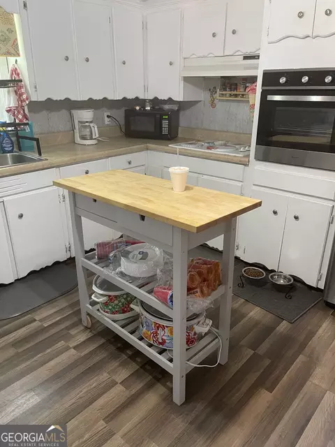 Kitchen - 4126 24th St SW, Lanett, AL 36863 photo 1 of 4