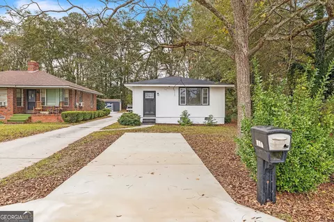 610 Hunter St, Thomson, GA 30824 photo 2