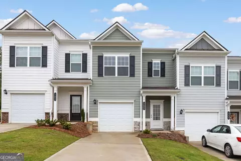 105 Sawgrass Dr, Ball Ground, GA 30107